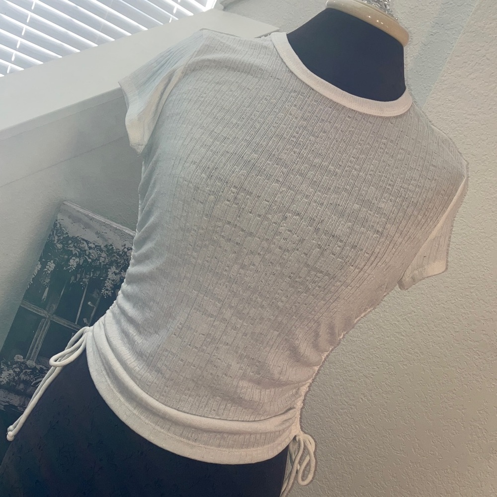 Kingston White Ribbed Short Sleeve Top